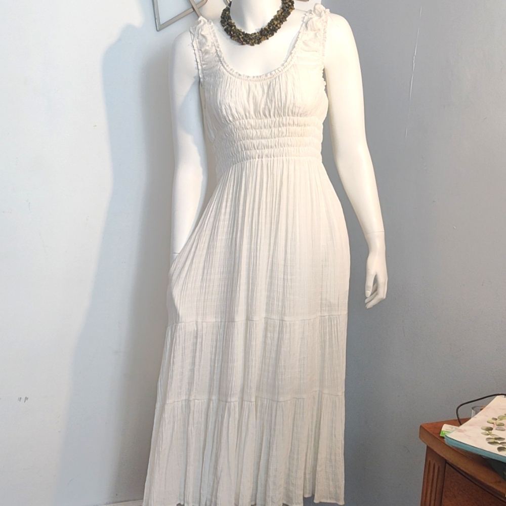 Wishlist Apparel Elegant, Casual Summer White Sleeveless Dress